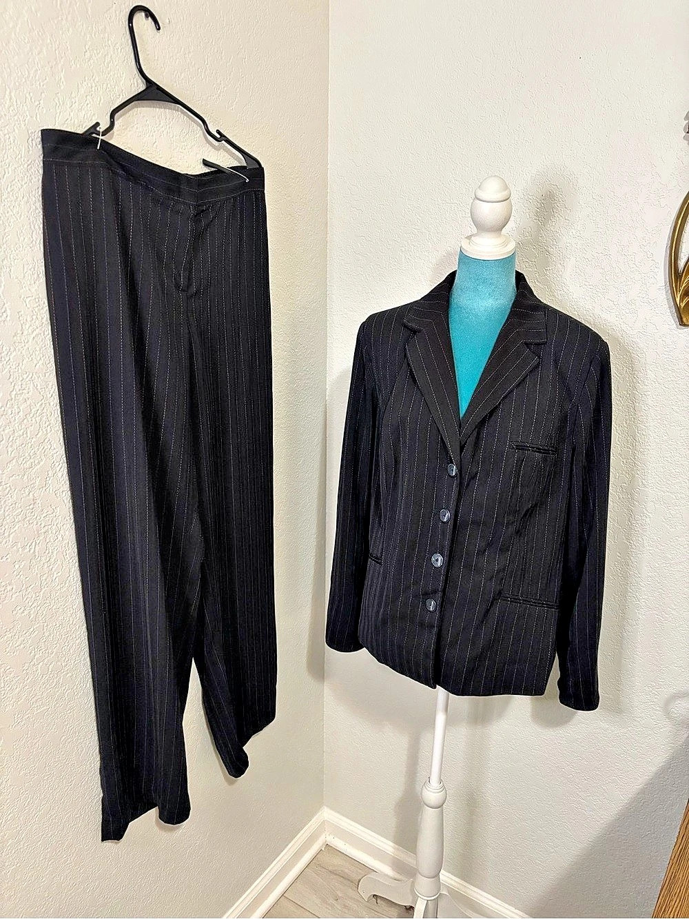 Cato Woman Women's Striped Pantsuit Size 16W